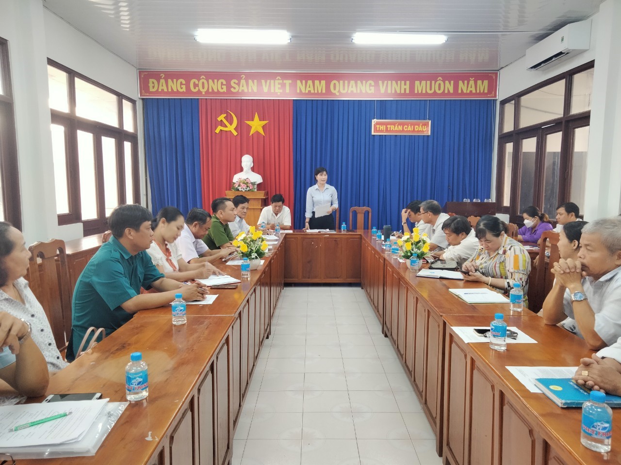 quang cảnh hội nghị