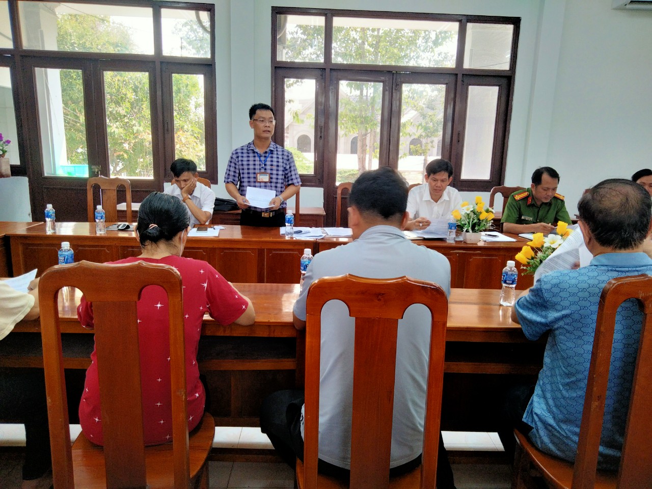 Quang cảnh cuộc họp