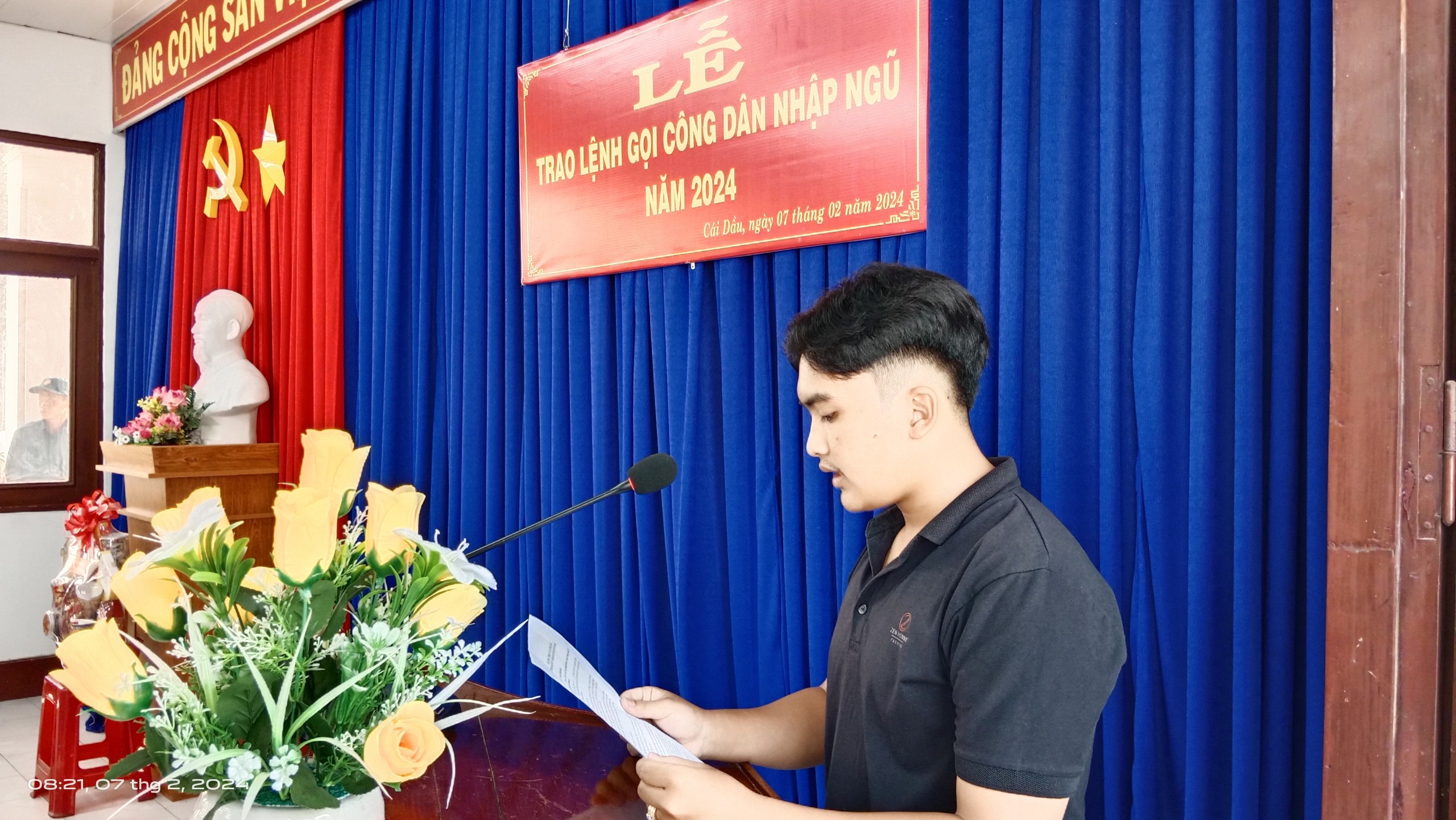 Quang cảnh buổi trao lệnh gọi